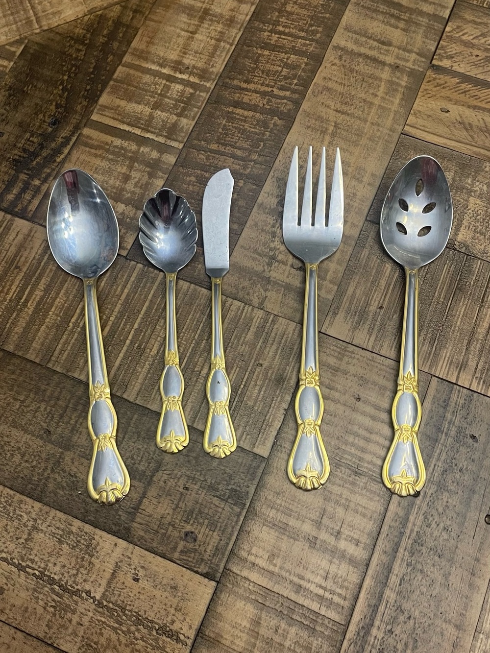 Cooks by JCPenney CKJ6 pattern featuring stainless steel- gold accents set of 5